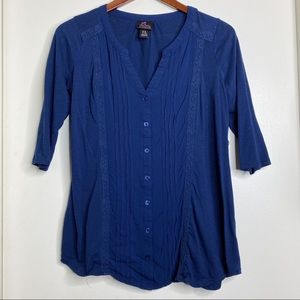 MOTHERHOOD embroidered blue button down blouse